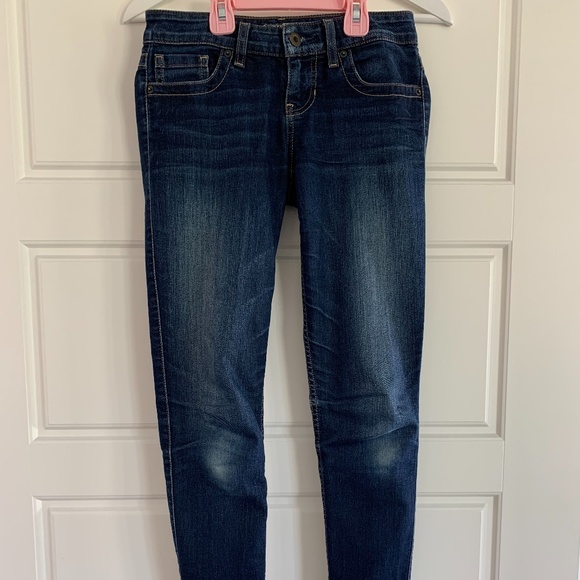 Guess Skinny Jeans - Picture 2 of 4